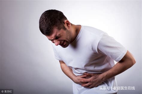 肚皮疼是怎么回事男性（男人腹部隐隐作痛？频繁发作，要小心这4种疾病！） | 说明书网