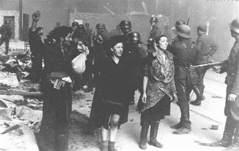二战纳粹德军怎么处理犹太女人的？疯狂屠杀还不够，手段残忍至极|德军|犹太人|犹太_新浪新闻