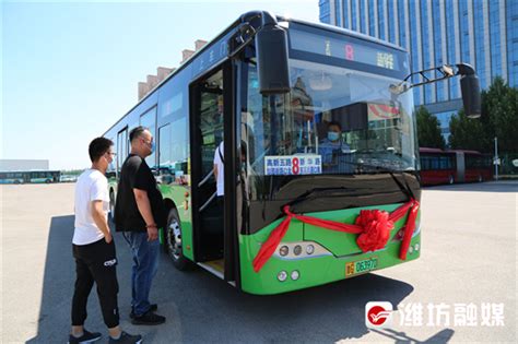 城事 _ 上海258条公交线路实现实时到站信息预报