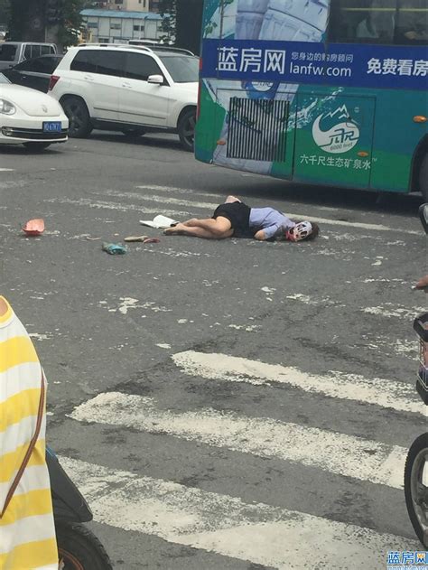 广东佛山发生特大交通事故 5人死亡尸体凌乱一地 - 青岛新闻网