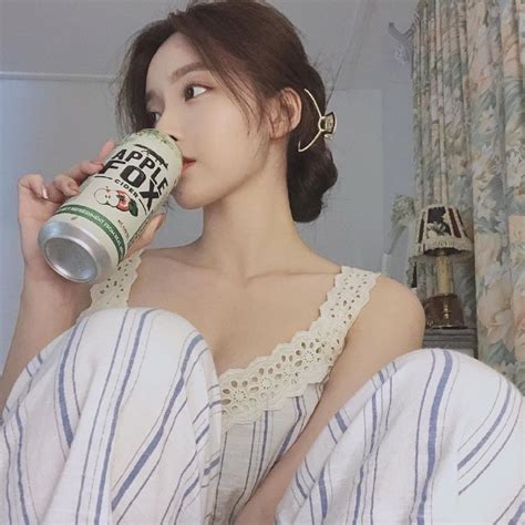 金熙珍图片