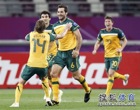 图文：澳大利亚6比0乌兹别克 澳洲袋鼠狂进球-搜狐体育