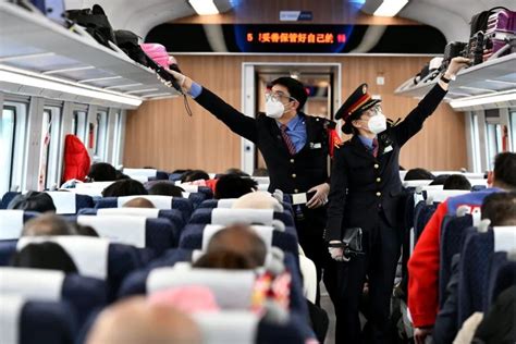 春运路上丨就一个字，“暖”！青岛地铁“暖冬服务”再升级凤凰网青岛_凤凰网