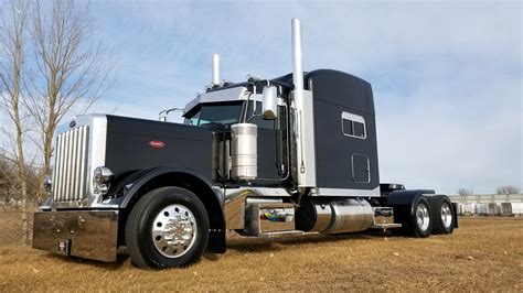 COOL NEW 389 READY TO GO! - Peterbilt of Sioux Falls