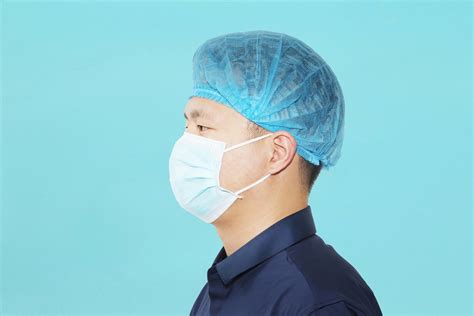 如何正确使用医用口罩？