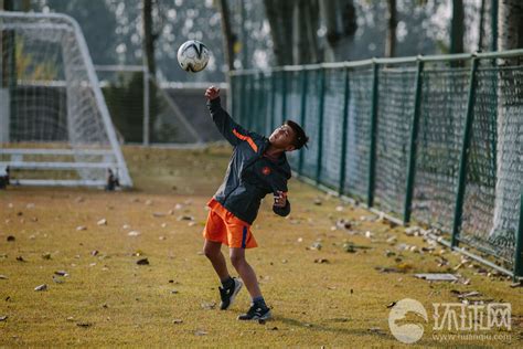 17岁新疆小伙全国赛场两次夺冠 目前备战2023年东亚青年运动会_东方体育