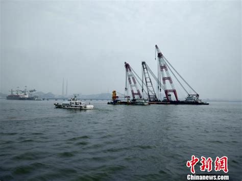 珠江口水域两船发生碰撞 致一散货船沉没_广东频道_凤凰网