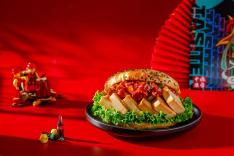 美味汉堡宣传单设计模板素材