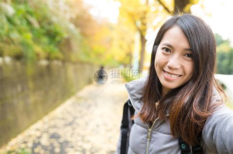 自拍的女生图片