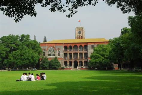 香港副学士，高考生二本线上另一种毕业“出路”！_学位_课程_大学