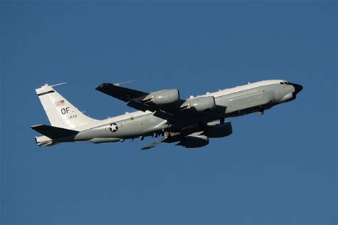 美国军机三天内两次抵近台湾附近空域_手机新浪网
