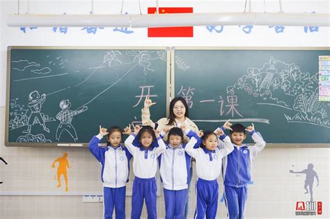 深圳公办义务教育学校标准化率达100% 让每位学生享受教育红利_深圳新闻网