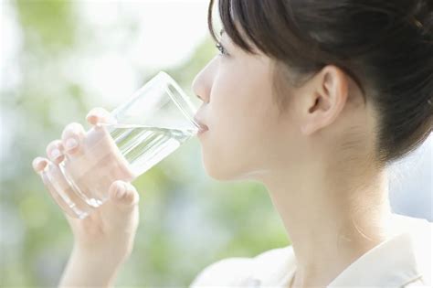 晨起喝一杯这样的水，可能是大错特错！_长江云 - 湖北网络广播电视台官方网站