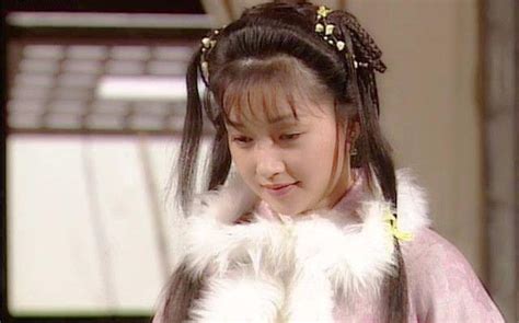 4版饰演郭襄的女明星，李绮红的最经典，演技最差的却最红