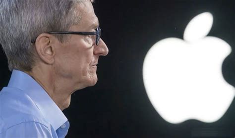 苹果市值一夜蒸发约5345亿元 市值首次跌破2万亿美元-芝麻科技讯