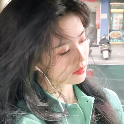 白鹿温柔头像女生