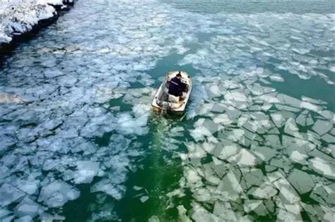 杭州·寒潮来袭西湖结冰，照片拍摄地点在孤山后面-19摄区-杭州19楼