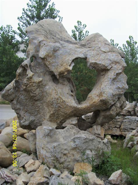 太湖石 - - 景观石供应 - 园林资材网