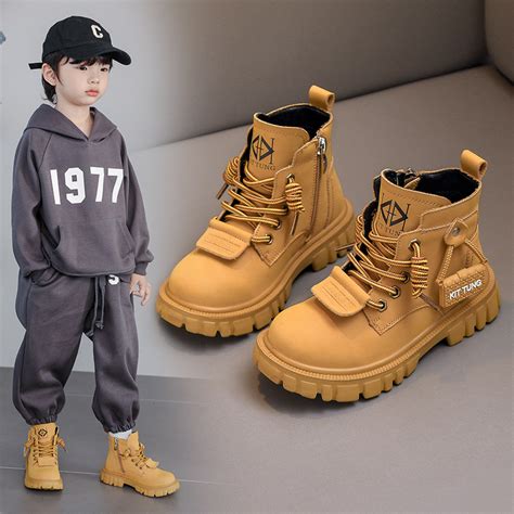 儿童韩版雪地靴洋气连袜短靴面包鞋2023冬季新款男女童保暖大棉鞋-阿里巴巴