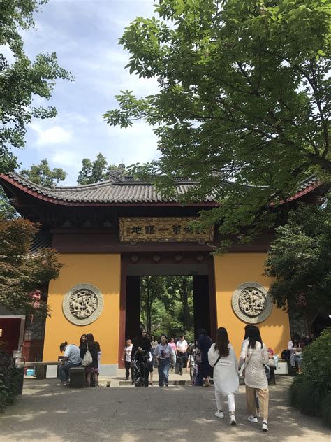 杭州有哪些寺庙能免费游览 杭州最值得去的寺庙推荐 - 旅游出行 - 教程之家