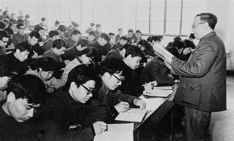恢复高考图片
