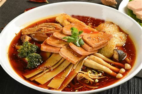 麻辣面,中国菜系,食品餐饮,摄影,汇图网www.huitu.com