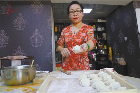 《唐山舌尖上的“发明家”》首位厨艺达人是她→_综合新闻_唐山环渤海新闻网