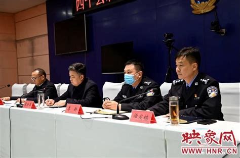 河南省西平县公安局举行警用车辆发放仪式(图)-特种装备网