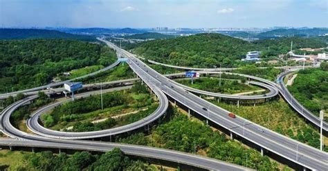 江西赣州：高架快速路建设正酣-人民图片网