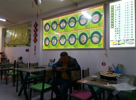 2023铁锅焖面·铁锅烀饼(四马路店)美食餐厅,比较干净，服务挺周到，菜品...【去哪儿攻略】