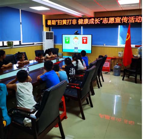 上海警方扫黄 当场查获500万现金_手机凤凰网