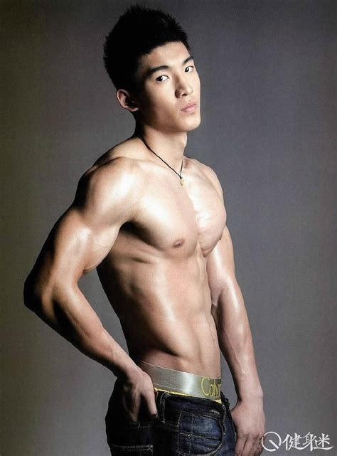 中国肌肉帅哥 体育生肌肉男 体育生腹肌男 自拍 东方帅哥 健身房 健身迷网