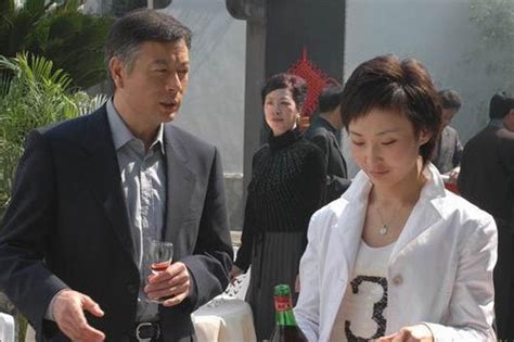 国家干部杨小贵在医院行凶，关键时刻夏市长帮忙把其擒住。_高清1080P在线观看平台_腾讯视频