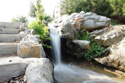 私家庭院泰山石假山流水制作 - - 假山供应 - 园林资材网