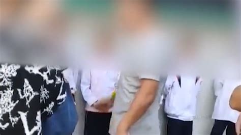 老师体罚学生遭质疑后与家长对骂 教育局：已停职_凤凰网视频_凤凰网