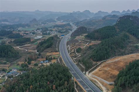 贵州:县县通高速的西部样本-大众日报数字报