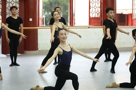 中国舞是怎么样的？_深圳华飞舞蹈培训学校_深圳华飞舞蹈培训学校