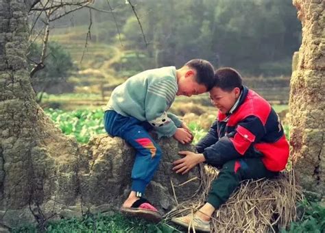 10张老照片，农村生活的记录，满满的时代感，90年代的女性那样美|农村|年代|女子_新浪新闻