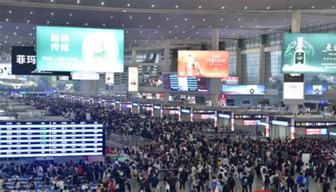 成都各火车站客流量46.5万人次破纪录，比2019年增长16.2%凤凰网重庆_凤凰网