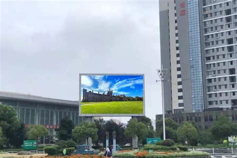 长春迪克公园12面3层4面P2.5LED显示屏 - 广东省昊天电子集团有限公司