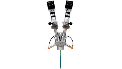 双螺杆湿法制粒关键质量属性调控机理模拟研究
