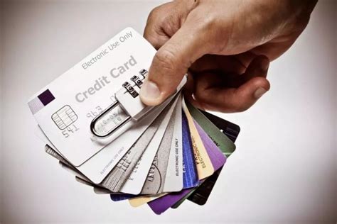 龙卡益贷信用卡 实现消费信贷自动循环_建行报客户版_今日建行_建设银行
