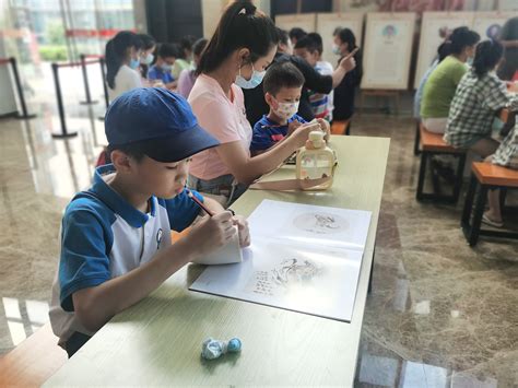 瓯海区博物馆开展“陶瓷上的手绘艺术”体验活动