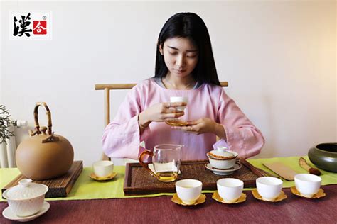阳光细语 悦读悦享 《茶之基本》感受茶雅传统,体味茶与人生 感悟体验