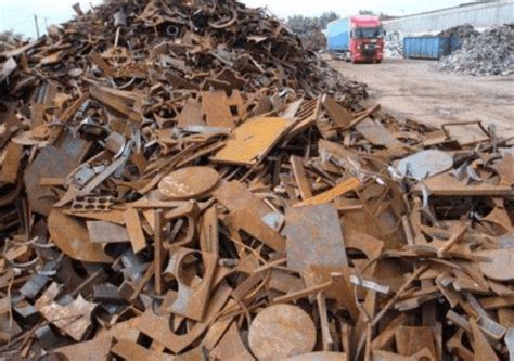 废钢废铁今日行情价 专业废品回收厂 长期合作 收钢筋铁板
