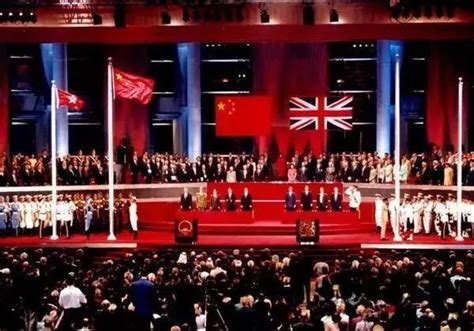 香港回归交接仪式上，喊英军下岗的我国军人，如今生活得怎么样？
