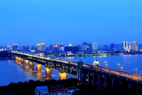 中国一座从一线城市降为二线城市的省会