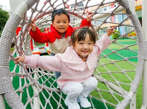 江西新余：规范幼儿园教育 还孩子们快乐时光-人民图片网