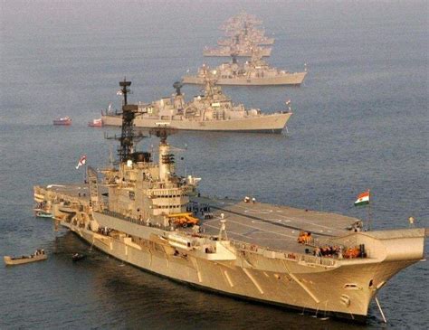 下水近9年后，印度首艘国产航母终于交付海军