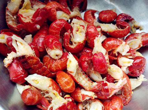 小龙虾有哪些中医功效，是什么原因成为夏季网红美食的？ - 知乎